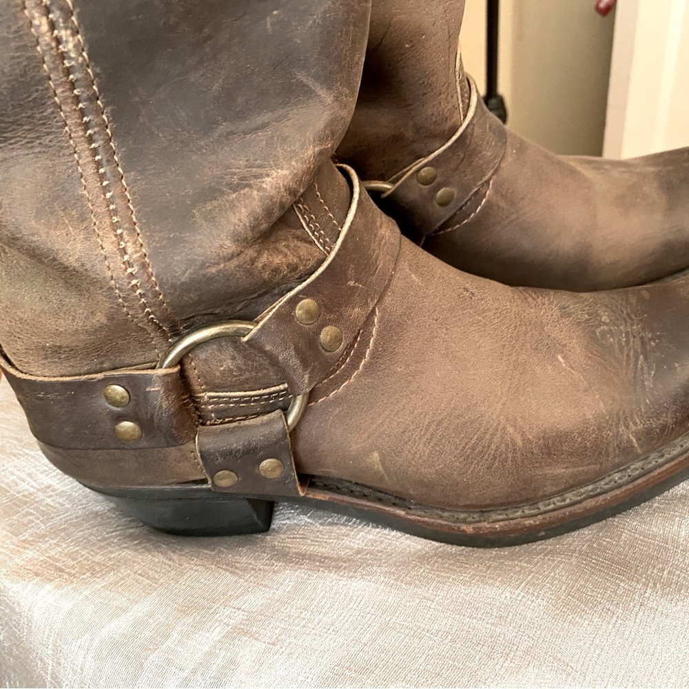 Frey moto boots with harness